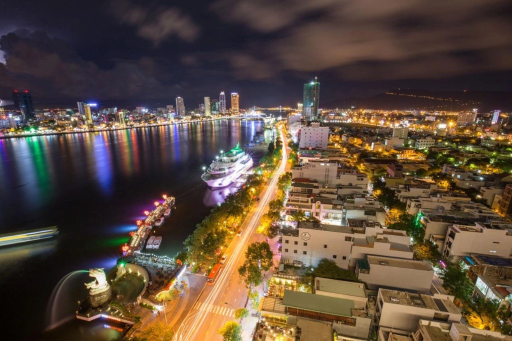 Da Nang café and coastal work lifestyle
