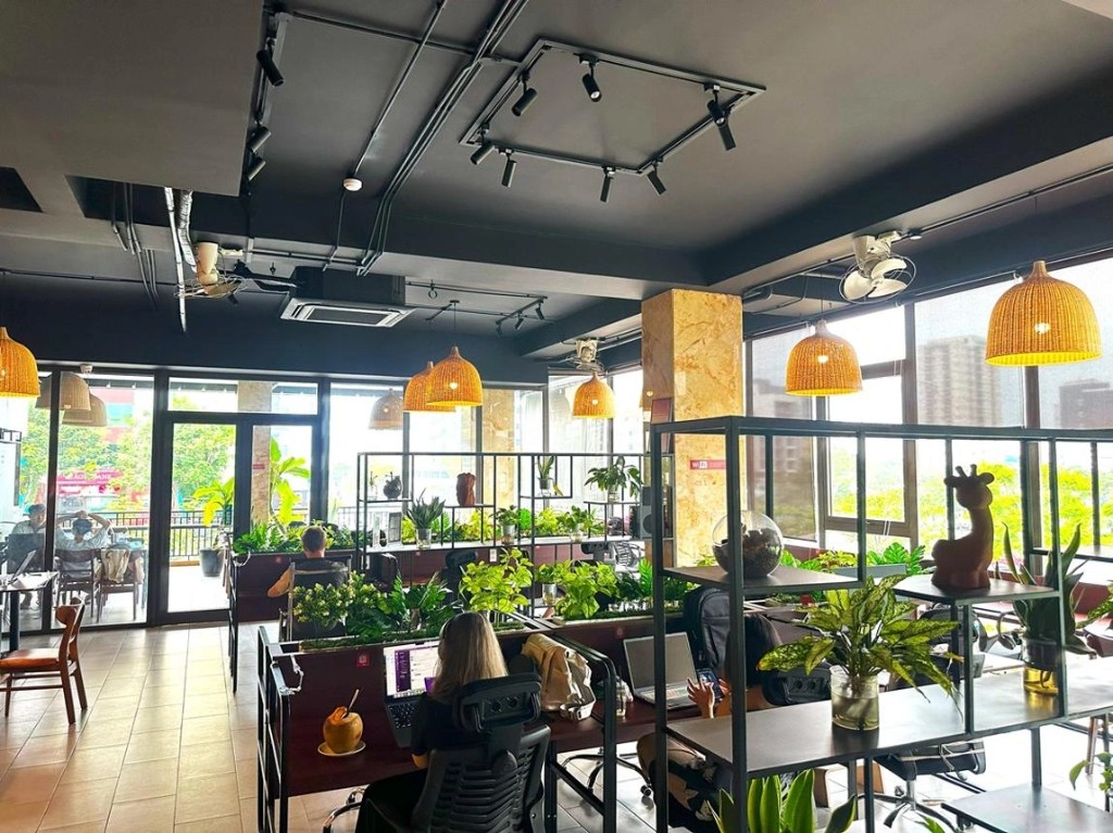 Da Nang coworking and café culture