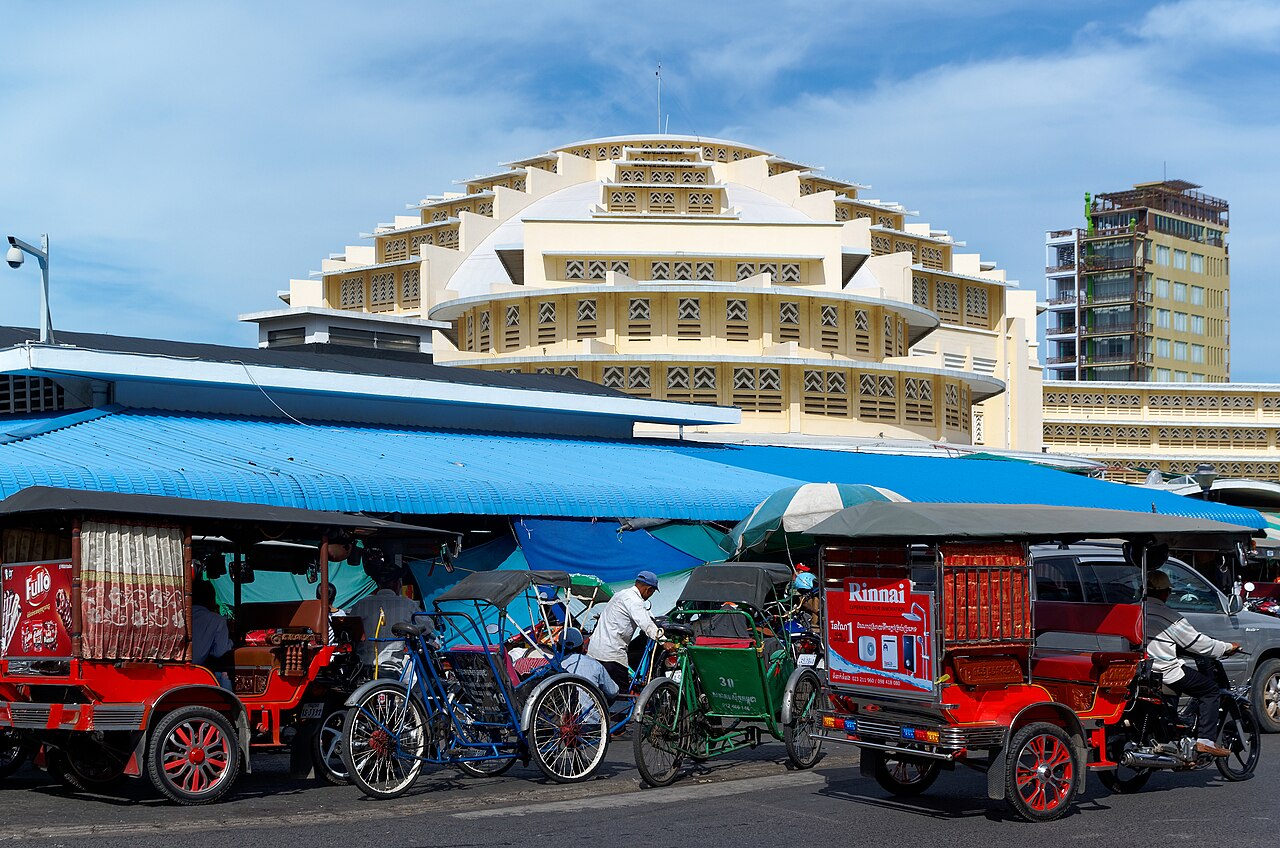 The art deco exterior of Phnom Penh Central Market