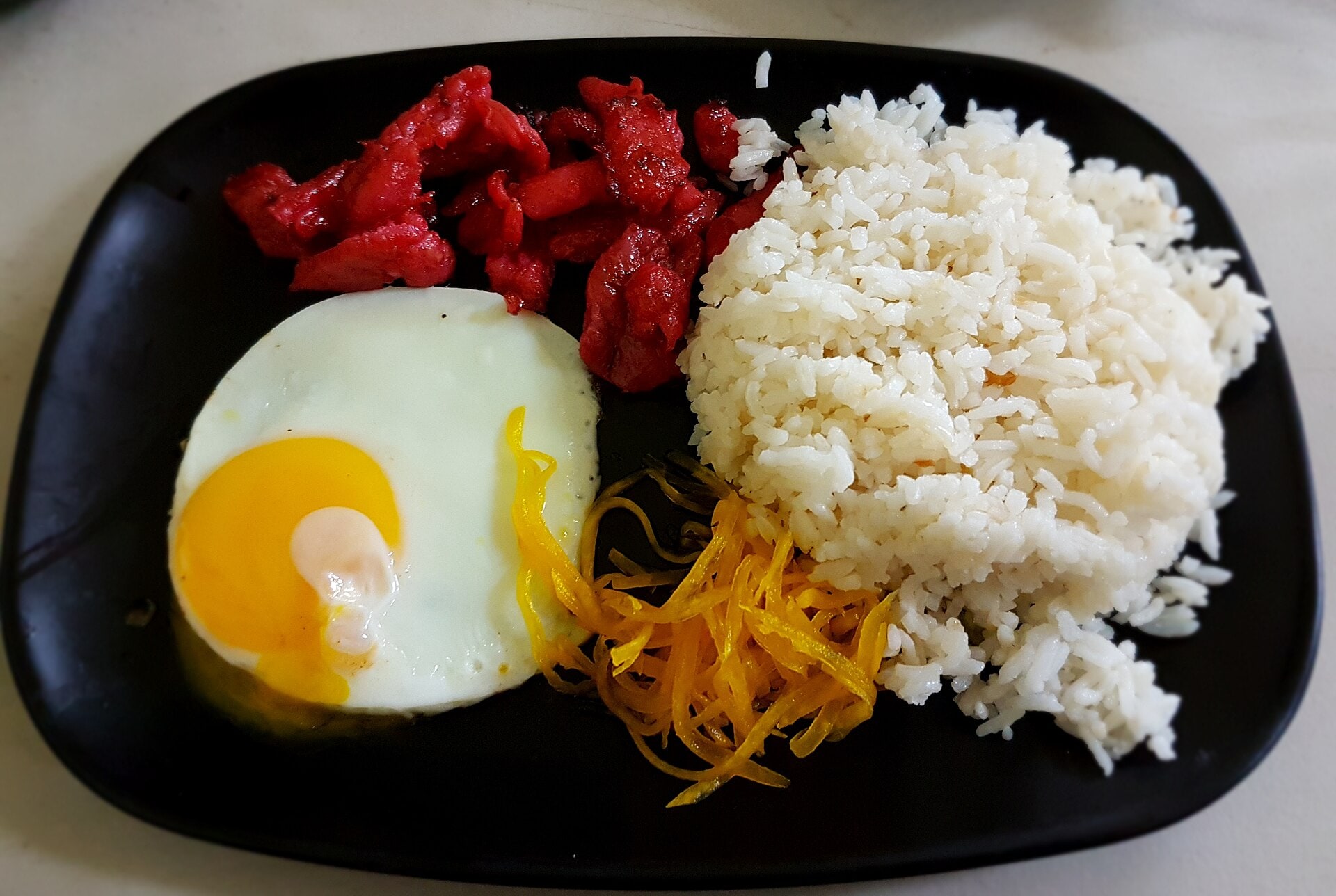 A classic Filipino breakfast plate after an early start