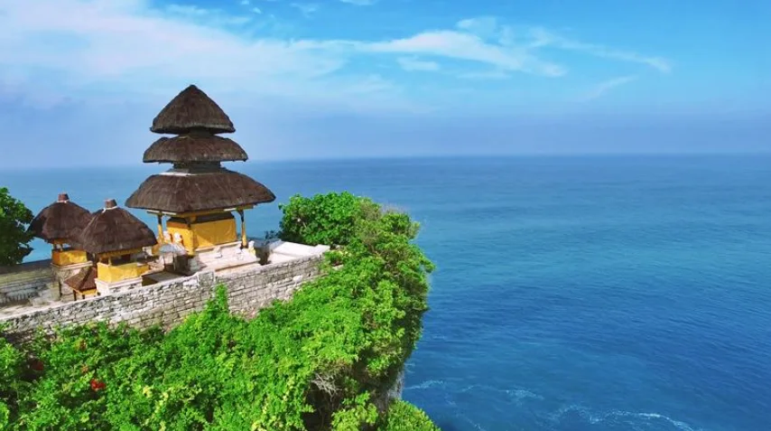 Uluwatu Temple: Sunset Views, Monkey Encounters & Kecak Fire Dance