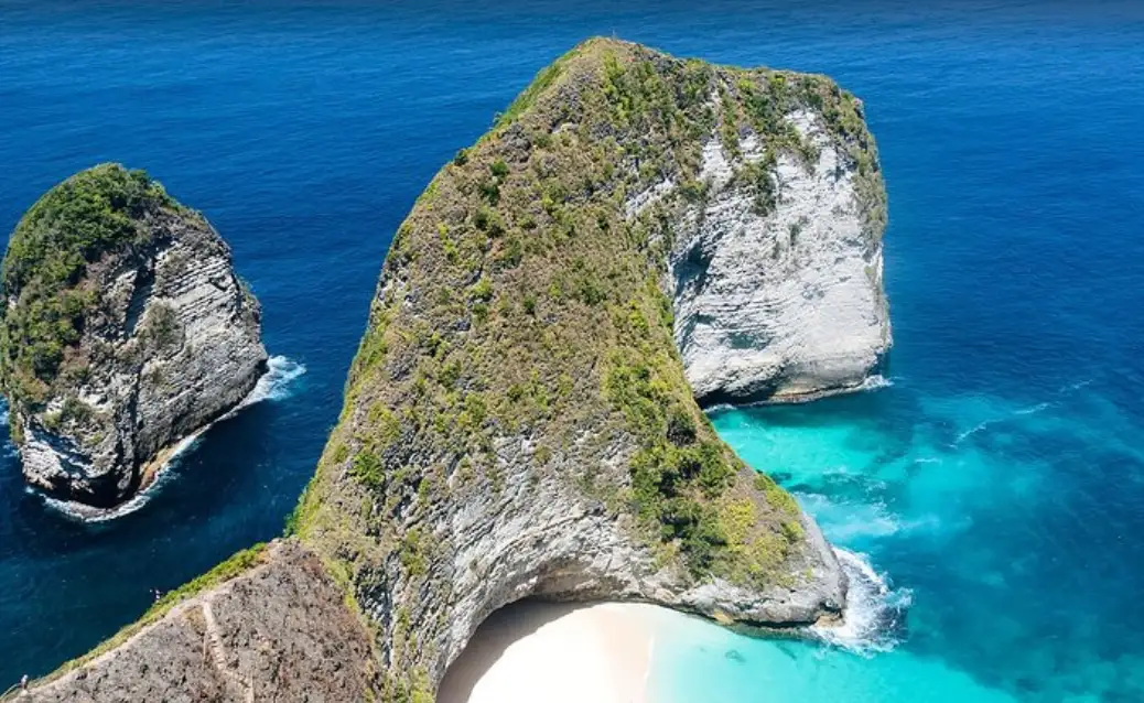 Kelingking Beach: Is the Famous Cliff Hike Worth It?
