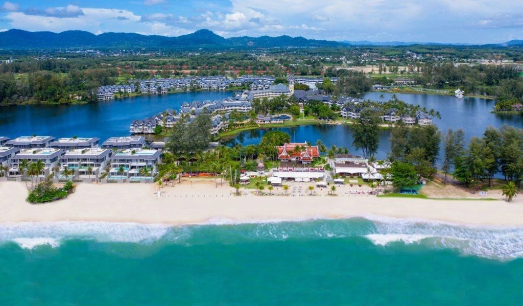 Bang Tao Beach resort area