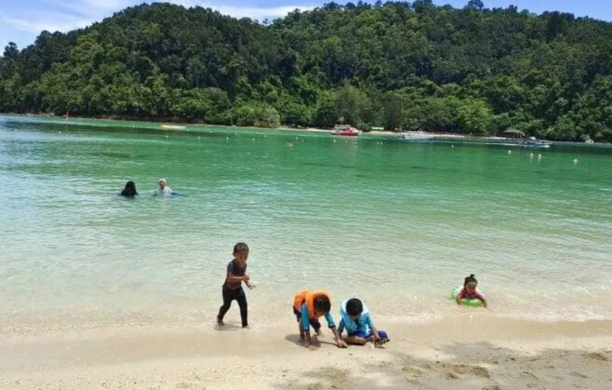Manukan Island