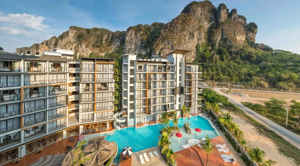 BlueSotel SMART Krabi rooftop pool