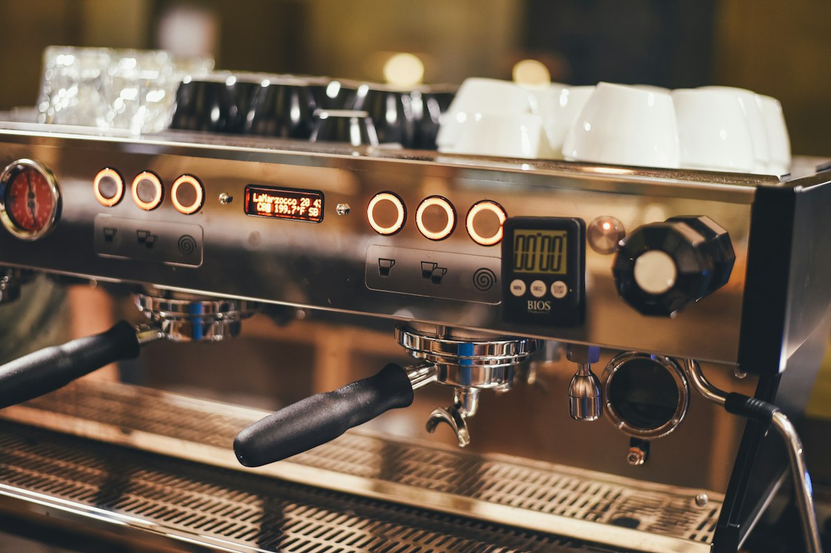 Expat Roasters Bali: Coffee, Laptop Work and Peak Times